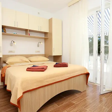 ゲストハウス And By The Sea Lumbarda, Korcula - 9305 ルンバルダ