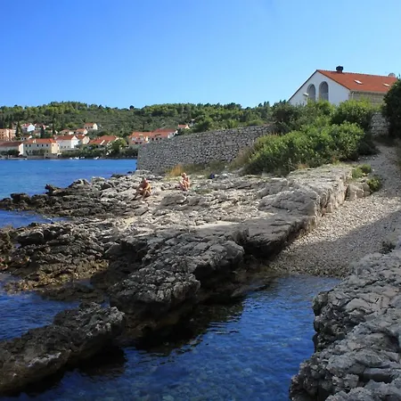 Πανσιόν And By The Sea Lumbarda, Korcula - 9305 Λομπάρδα