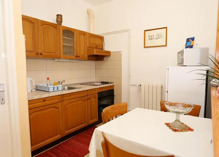 Apartments And Rooms By The Sea Lumbarda, Korcula - 9305