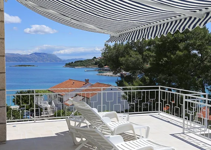 Apartments And Rooms By The Sea Lumbarda, Korcula - 9305 3*