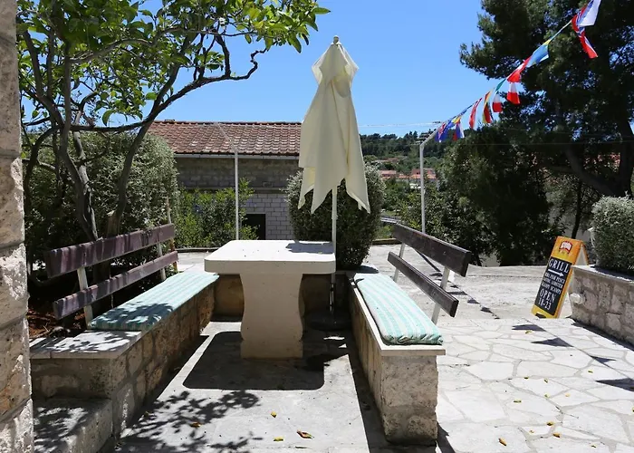 Apartments And Rooms By The Sea Lumbarda, Korcula - 9305 Guest house Lumbarda