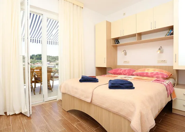 Apartments And Rooms By The Sea Lumbarda, Korcula - 9305 Guest house 3*