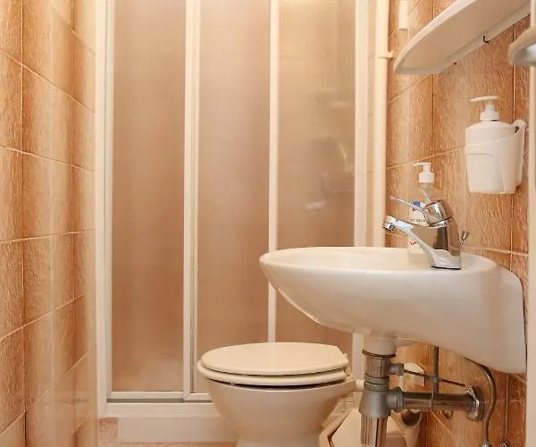 Guest house Apartments And Rooms By The Sea Lumbarda, Korcula - 9305 Lumbarda